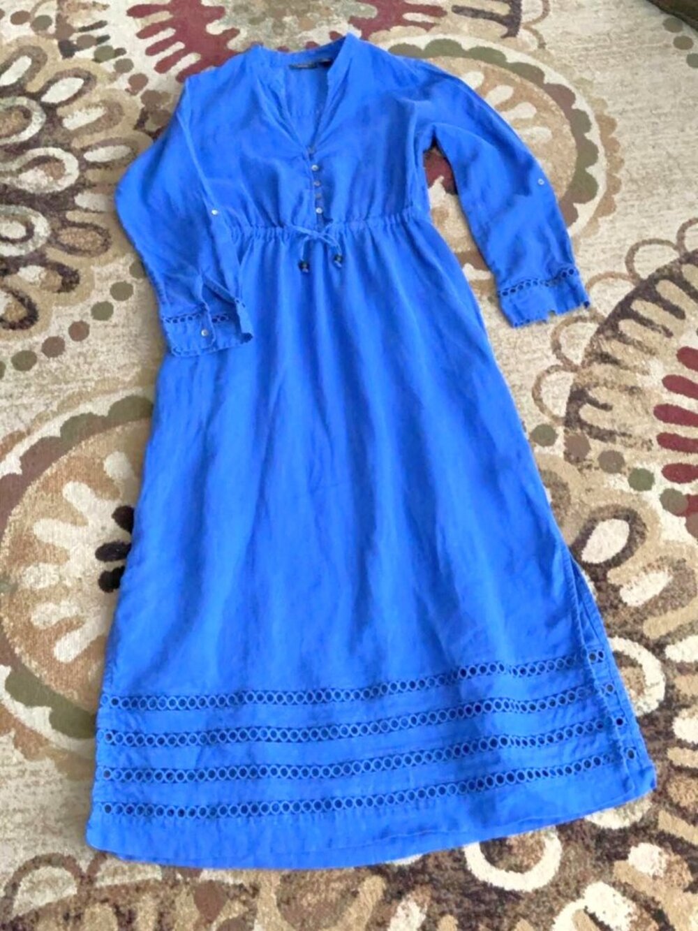 Tahari 100% Linen Blue Eyelet Trim Dress – Size M
